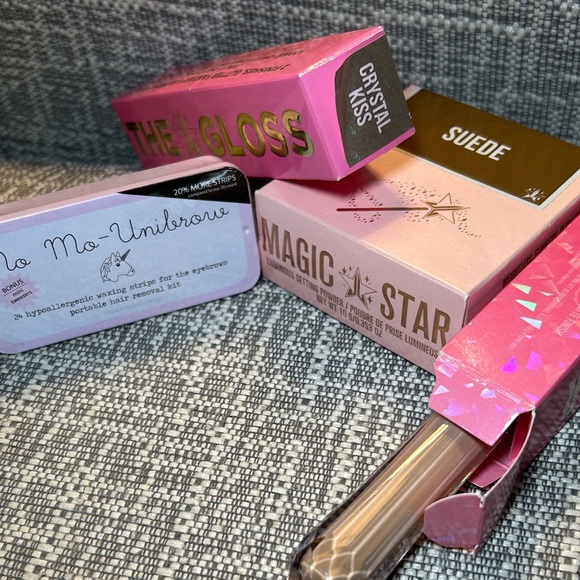 Jeffree Star Beauty Bundle (suede)